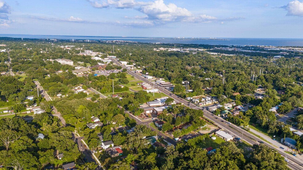 More Photos Of 3500 Mobile Hwy, Pensacola Freestanding For Sale