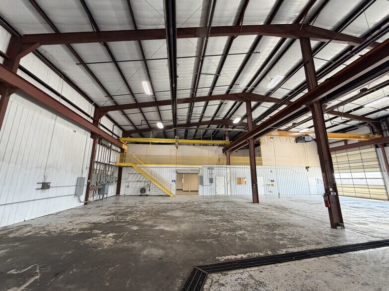 More Photos Of 1088 N Robertson Rd, Casper Flex For Sale