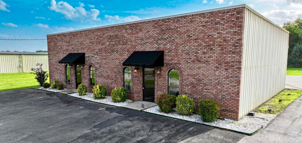 More Photos Of 78 Commerce Way, Killen Medical For Sale