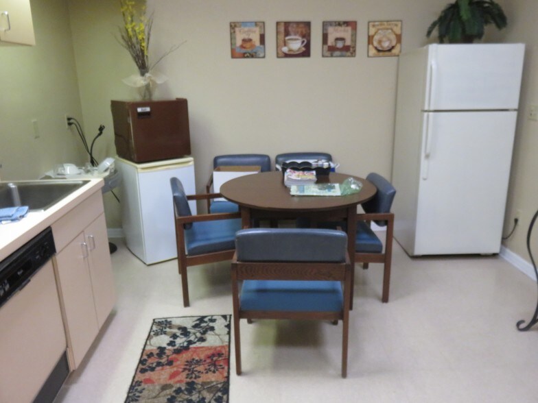 More Photos Of 1100 S Tamiami Trl, Venice Office For Sale