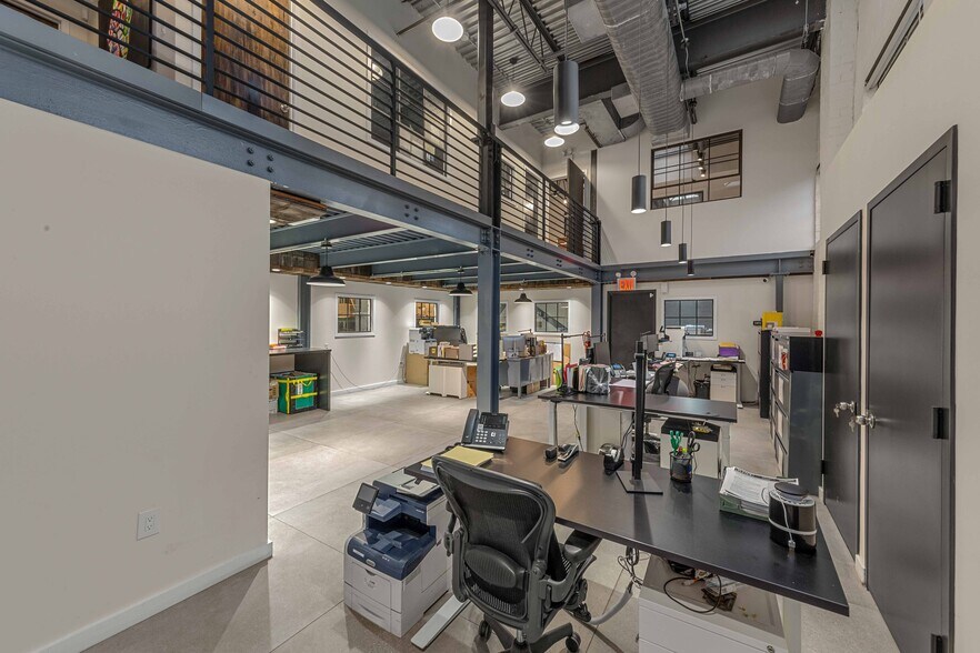 More Photos Of 3309 37th Ave, Long Island City Loft Creative Space For Sale