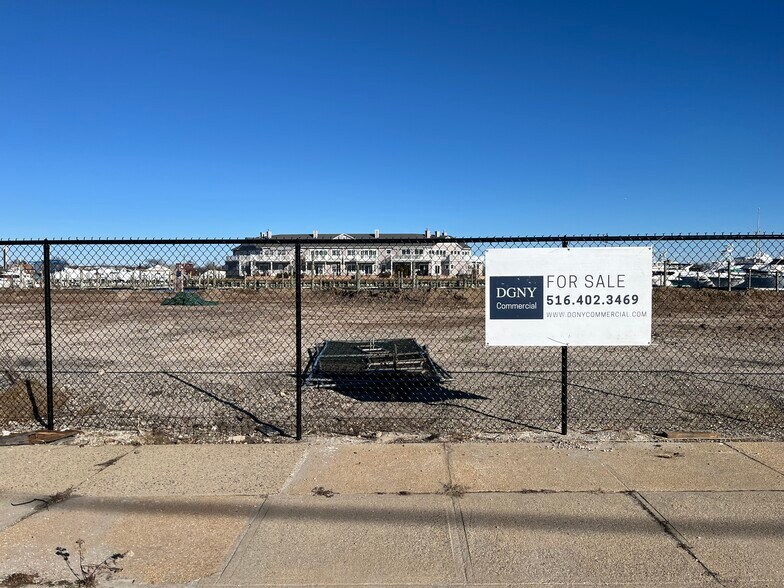 More Photos Of 55 Hudson Ave, Freeport Land For Sale