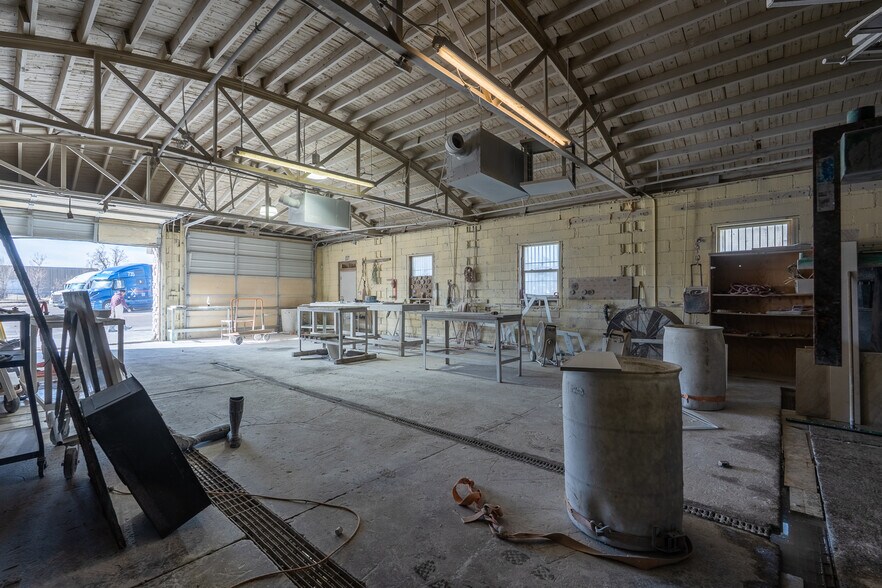 More Photos Of 1031 W 46th Ave, Denver Warehouse For Sale