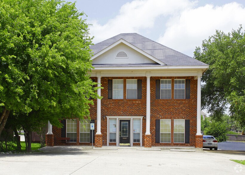 More Photos Of 13003 Jones Maltsberger Rd, San Antonio Loft Creative Space For Lease