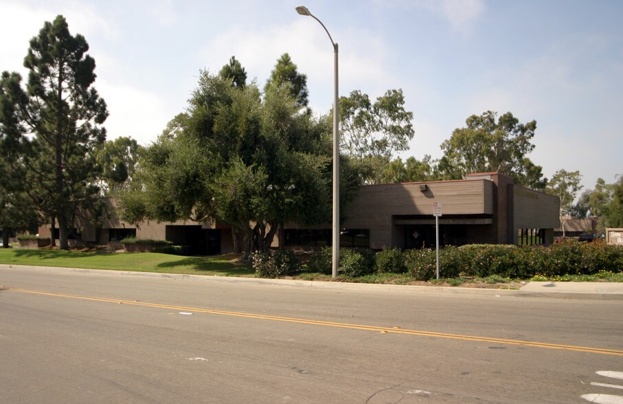 More Photos Of 1881-1893 Knoll Dr, Ventura Office For Sale
