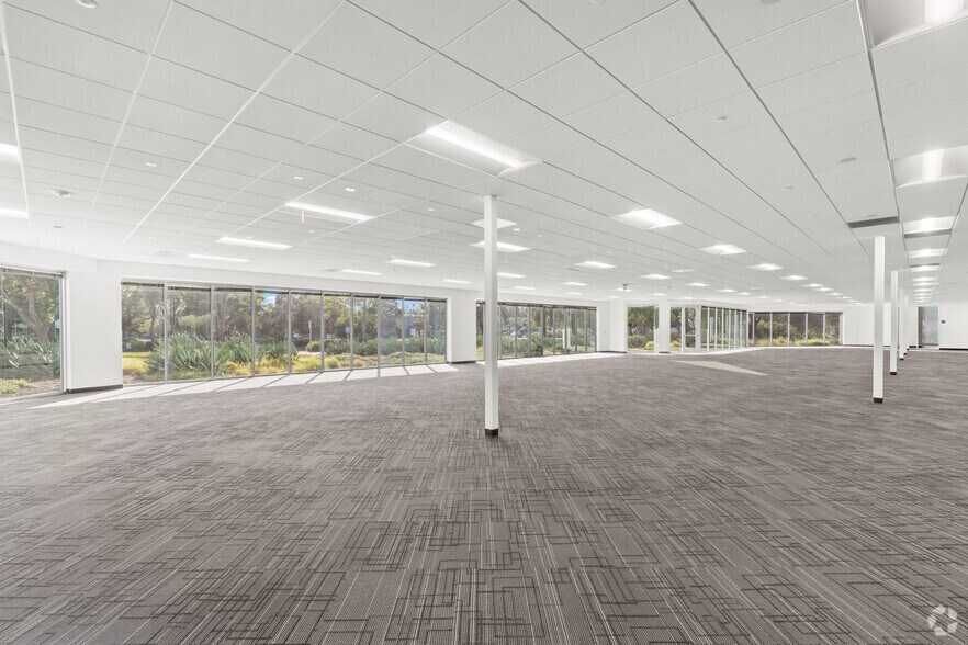 More Photos Of 2580 Junction Ave, San Jose Research And Development For Lease
