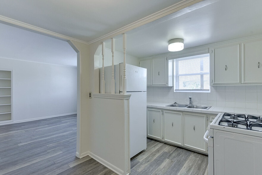 More Photos Of 816 N 36th St, Omaha Apartments For Sale