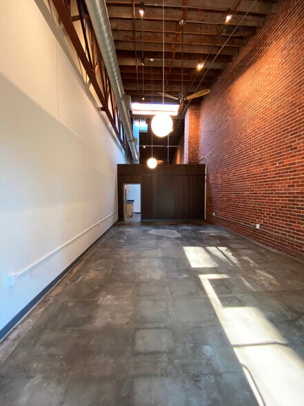 More Photos Of 675 Pulaski St, Athens Loft Creative Space For Lease