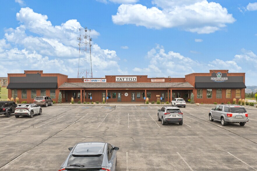 More Photos Of 5955 Mt Rushmore Rd, Rapid City Storefront Retail Office For Sale