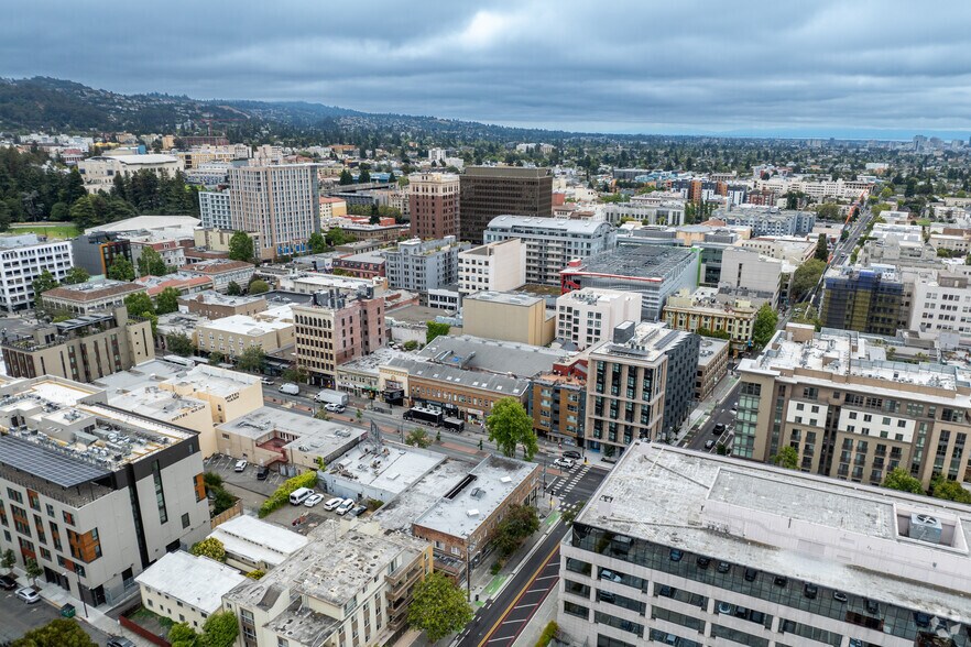 More Photos Of 1947-1949 Milvia St, Berkeley Apartments For Lease