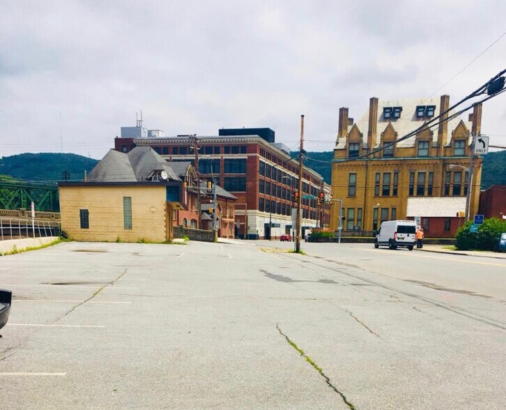 More Photos Of 225 Washington St, Johnstown Freestanding For Sale