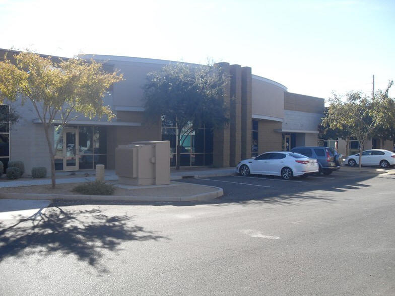 More Photos Of 5700 W Chandler Blvd, Chandler Coworking Space