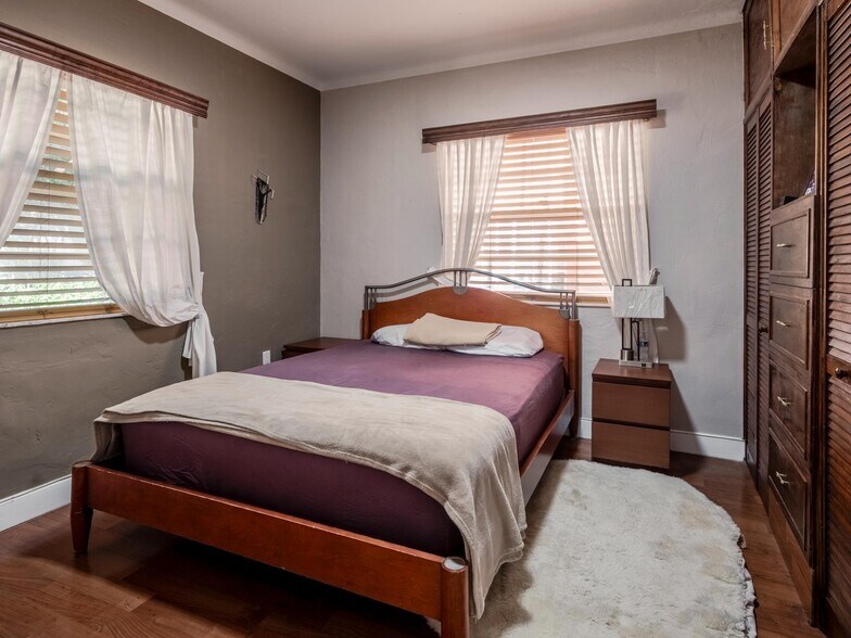 More Photos Of , Miami Beach Multifamily For Sale