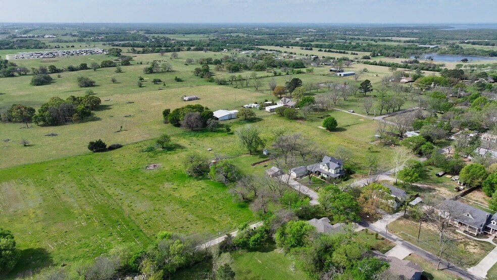 Primary Photo Of 819 Morrison st, Pilot Point Land For Sale