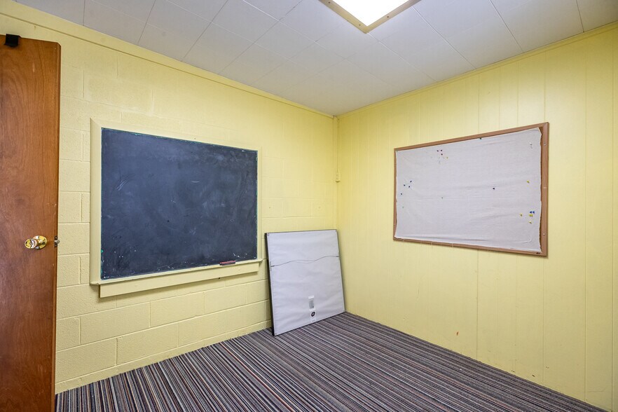 More Photos Of 420 E Pike St, Kirklin Religious Facility For Sale