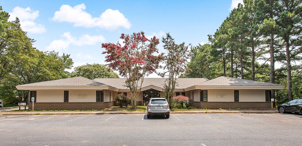 More Photos Of 5248 Olde Towne Rd, Williamsburg Office For Sale