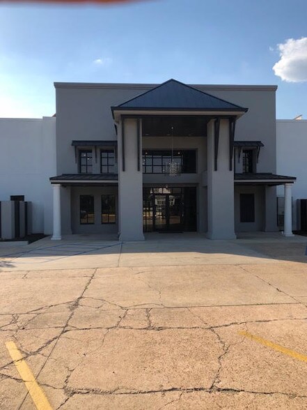 More Photos Of 1201 3rd St, Alexandria Office For Sale