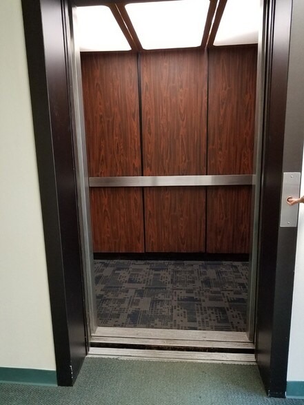 More Photos Of 133-135 Main St, Lockport Office For Lease