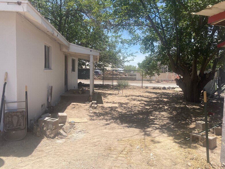 More Photos Of 8493-8495 S Main St, Mesilla Park Storefront For Sale