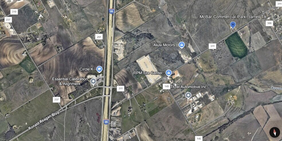 More Photos Of 105 McBar Dr, Jarrell Light Distribution For Lease