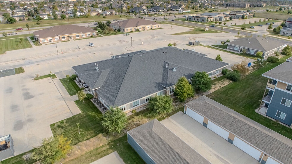 More Photos Of 3523 45th St S, Fargo Office For Sale