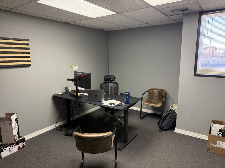 More Photos Of 5815 N Black Canyon Hwy, Phoenix Medical For Lease