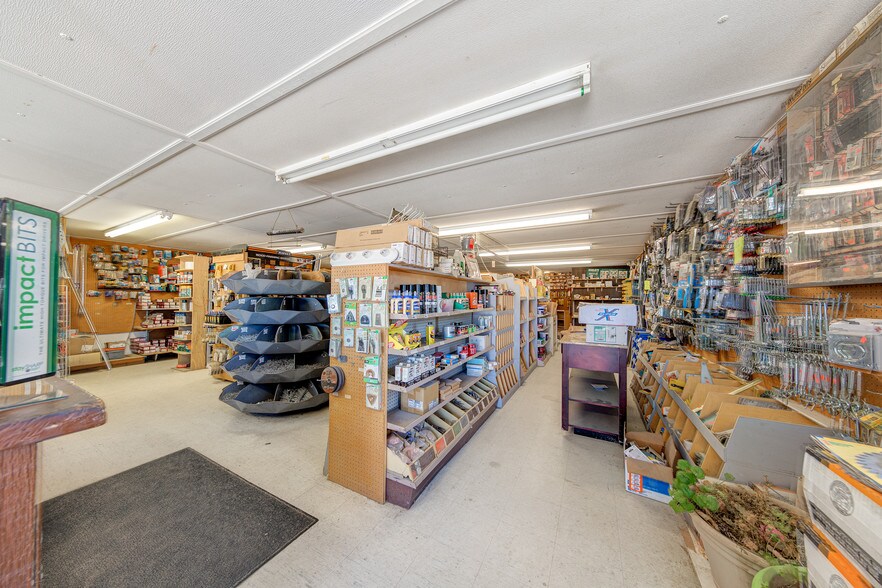 More Photos Of 1454 S Main St, Payette Freestanding For Sale