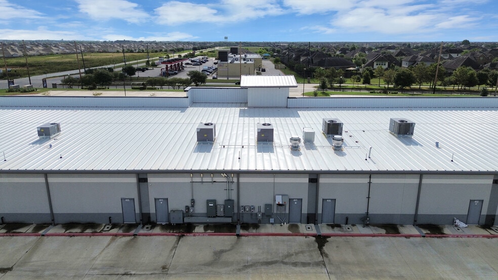 More Photos Of 30625 Kingsland Blvd, Brookshire Storefront For Sale