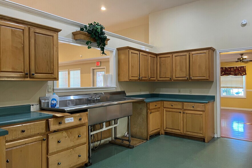 More Photos Of 1119 Brookhaven Rd, Franklin Healthcare For Sale