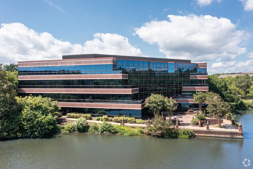 More Photos Of 4510 Cox Rd, Glen Allen Office For Lease
