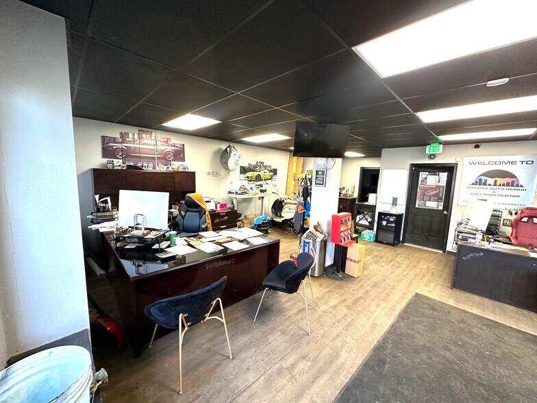 More Photos Of 2218 Champa St, Denver Warehouse For Sale