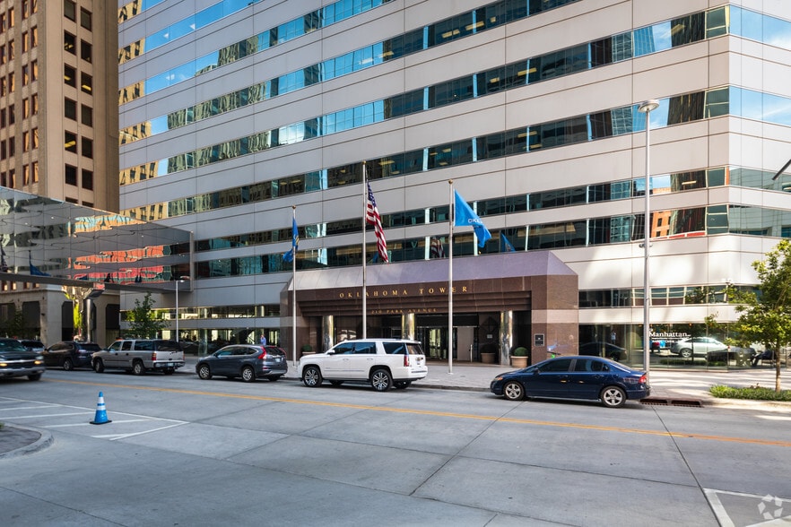 More Photos Of 210 Park Ave, Oklahoma City Office For Lease