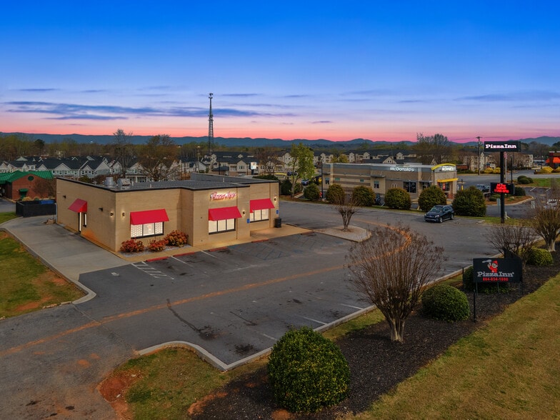 More Photos Of 515 Roe Center Ct, Travelers Rest Land For Lease