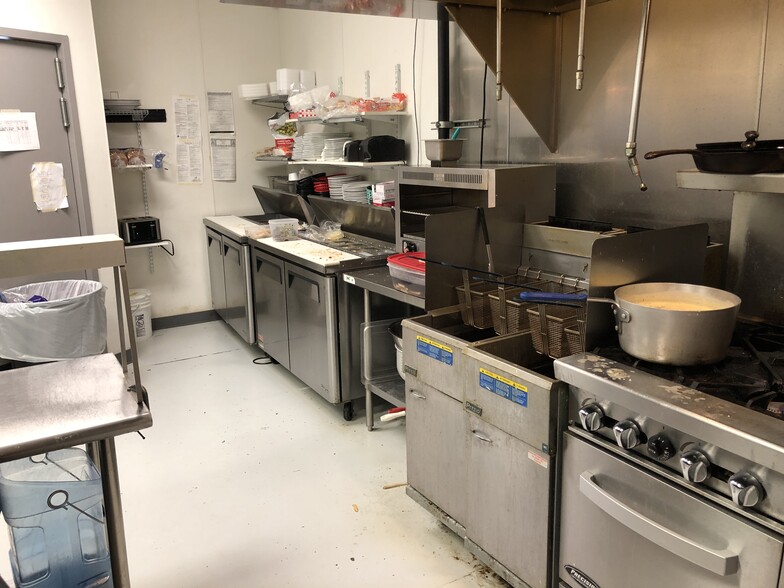 More Photos Of 2726 11th St, Niles Unknown For Lease