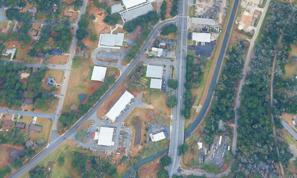 More Photos Of 2289 Lake Bradford Rd, Tallahassee Industrial For Lease