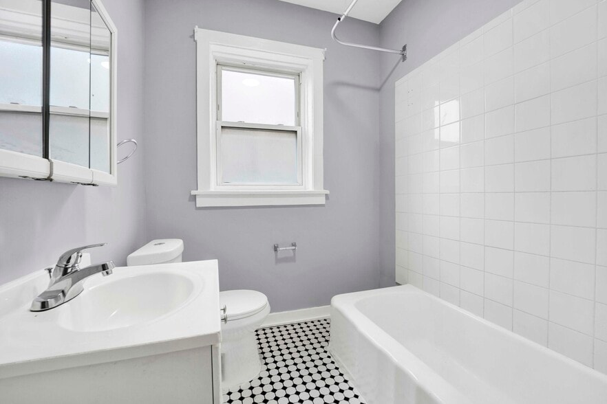 More Photos Of 6750 S Merrill Ave, Chicago Apartments For Sale