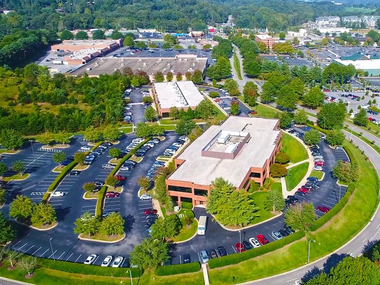 More Photos Of 1200 Ridgefield Blvd, Asheville Office For Lease