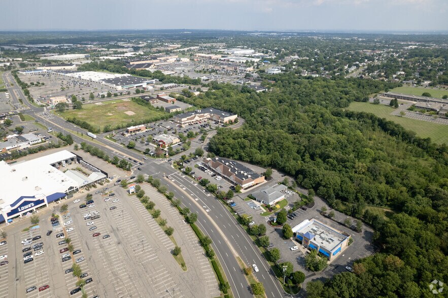 More Photos Of 1370-1396 Centennial Ave, Piscataway Unknown For Lease