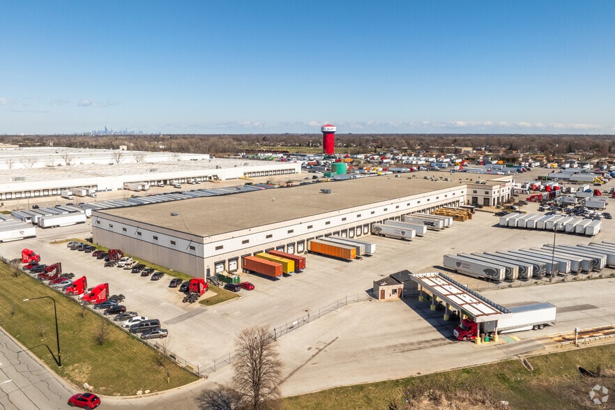 More Photos Of 12161 S Central Ave, Alsip Distribution For Lease