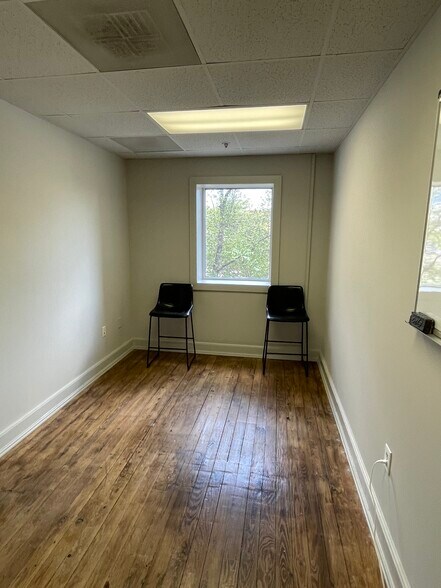 More Photos Of 200 N Main St, Greenville Office Residential For Lease