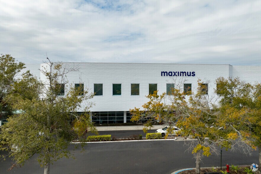 More Photos Of 5701 E Hillsborough Ave, Tampa Office For Lease