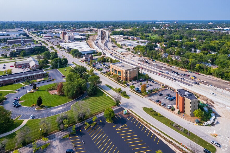 More Photos Of 4655 N Port Washington Rd, Glendale Medical For Lease