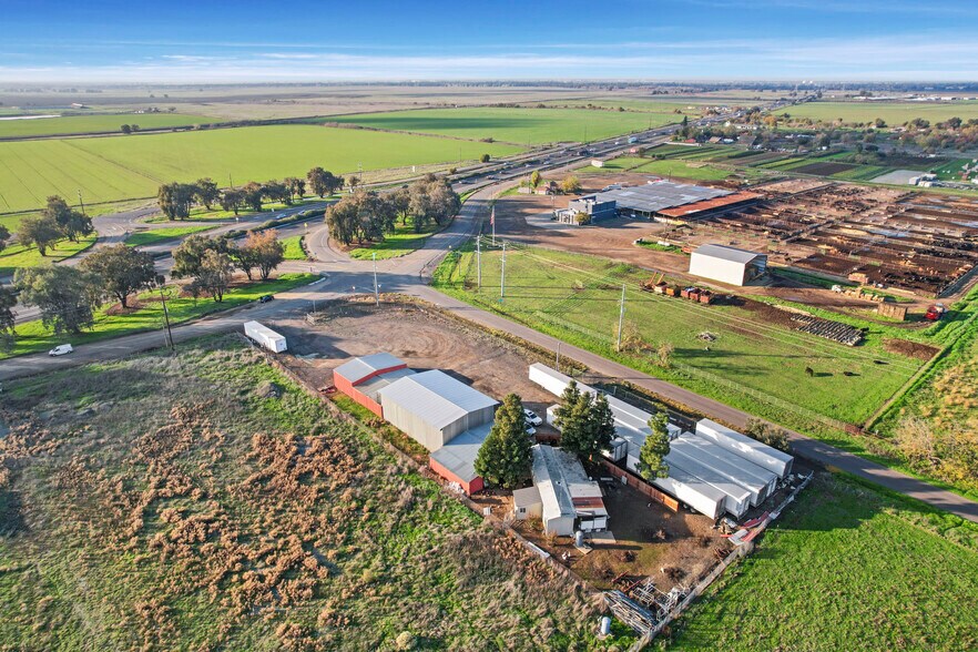 More Photos Of 10150 Mingo Rd, Galt Warehouse For Lease