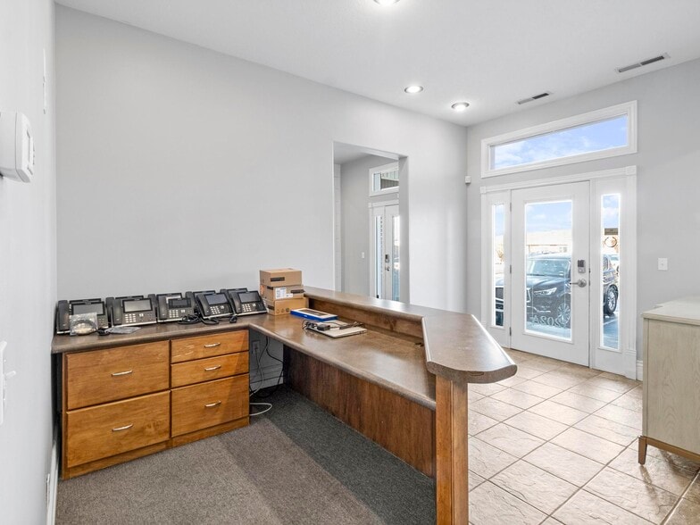 More Photos Of 11576 S State St, Draper Medical For Lease