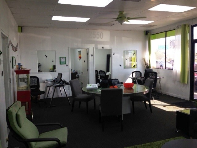 More Photos Of 2550 W Deer Valley Dr, Phoenix Auto Dealership For Sale