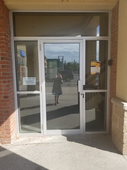 More Photos Of 896-900 Greenbank Rd, Ottawa Unknown For Lease