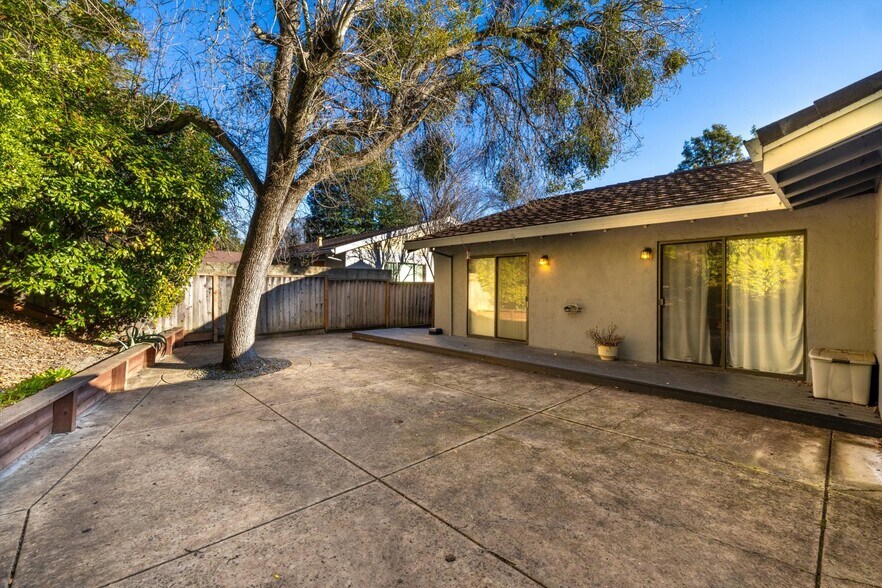 More Photos Of 3414 Deer Hill Rd, Lafayette Healthcare For Sale