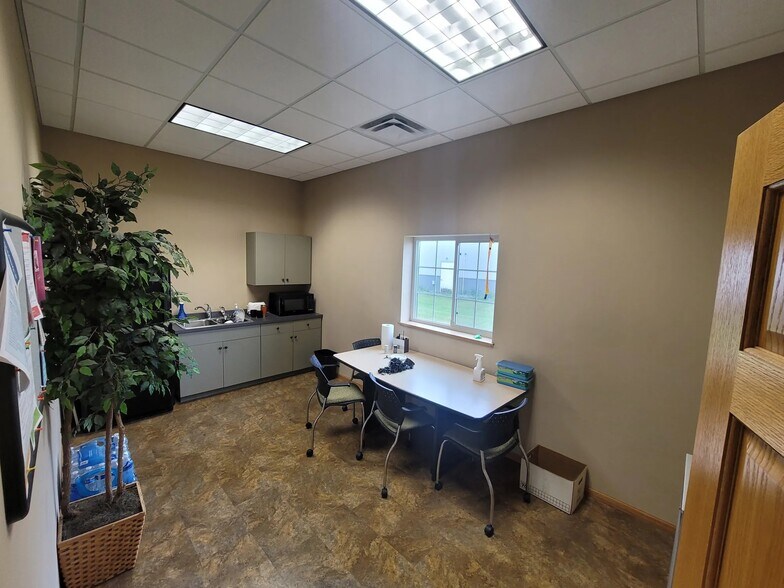 More Photos Of 8075 Sterling Dr, Saint Joseph Warehouse For Sale