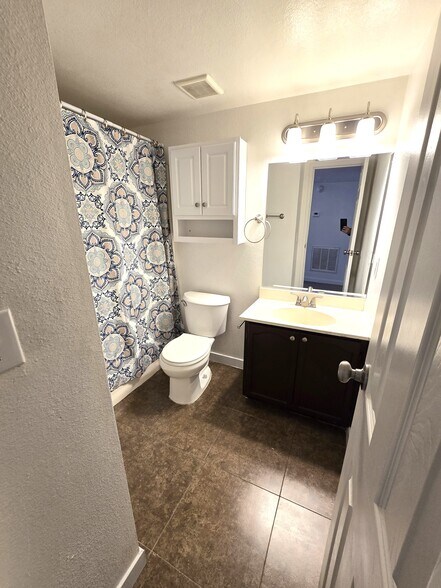 More Photos Of , Las Vegas Multifamily For Sale