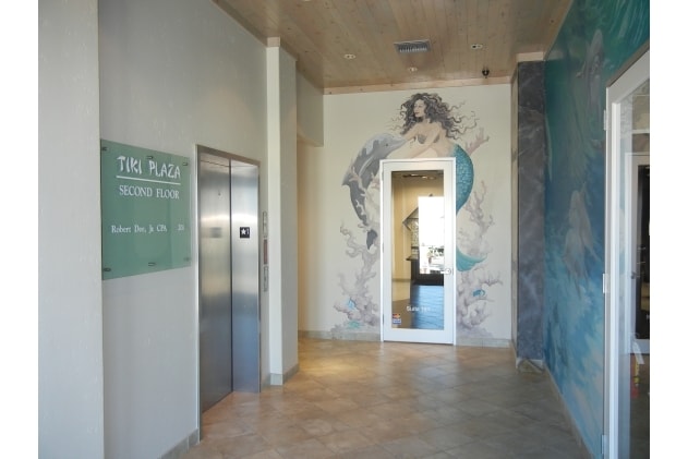 More Photos Of 101 Tiki Dr, Tiki Island Office Residential For Lease